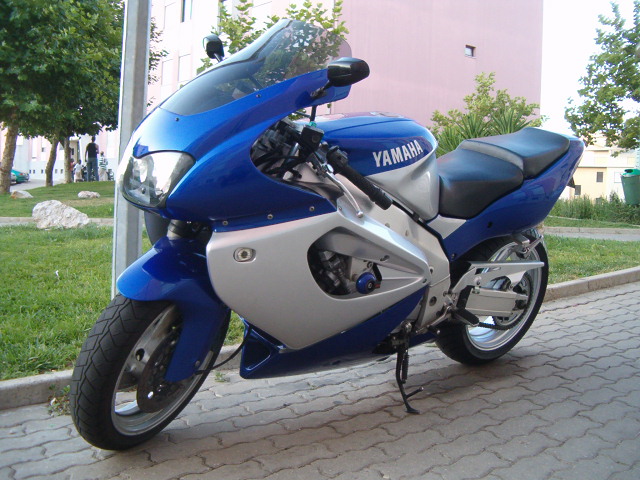 Yamaha Thunderace 1000